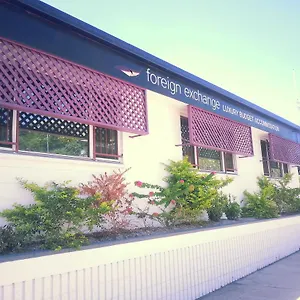 Foreign Exchange Accommodation-beachside Townsville